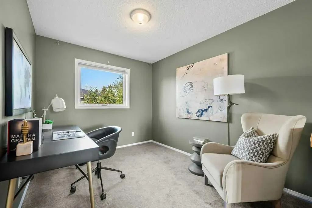 248 Regal Park NE