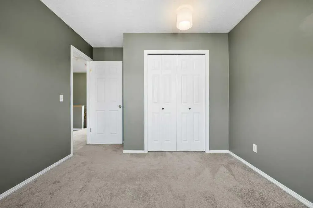 248 Regal Park NE