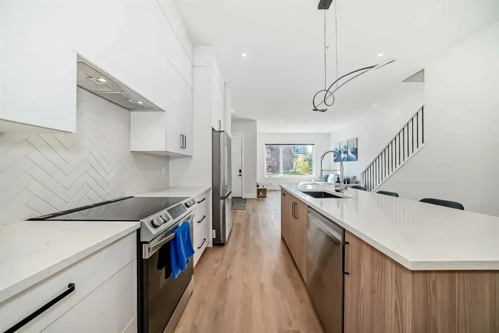 3512 15 Street SW, #3