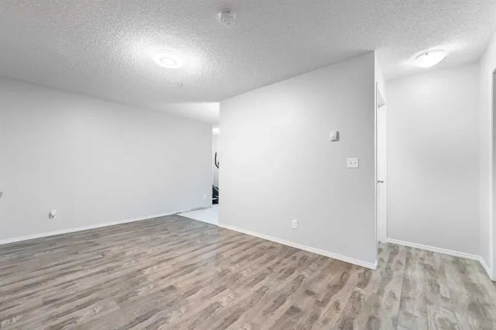 15 Saddlestone Way NE, #102