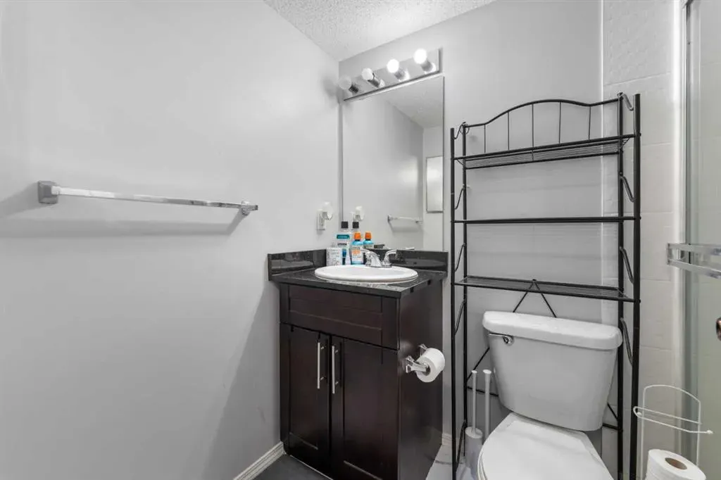 15 Saddlestone Way NE, #102