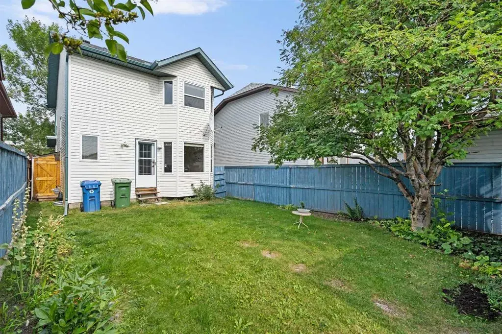 184 Harvest Gold Circle NE