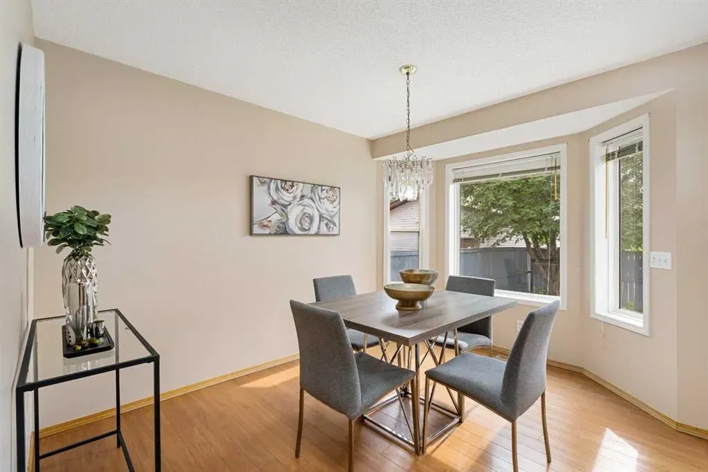 184 Harvest Gold Circle NE