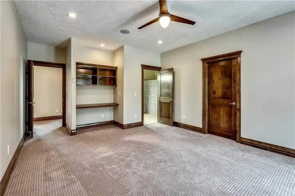 35 Elmont Drive SW