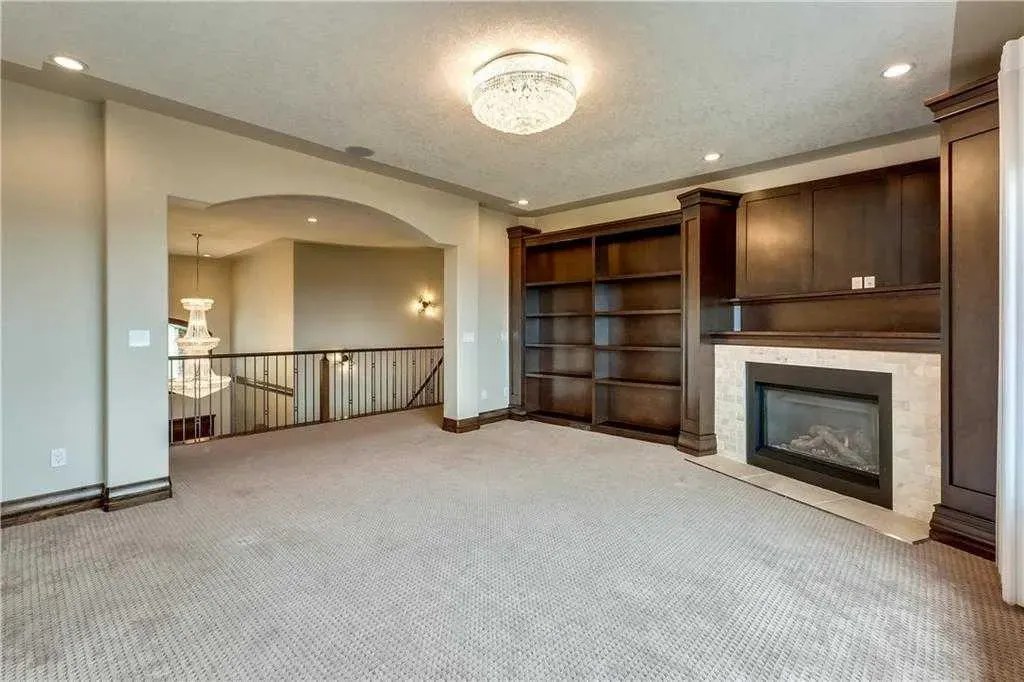 35 Elmont Drive SW