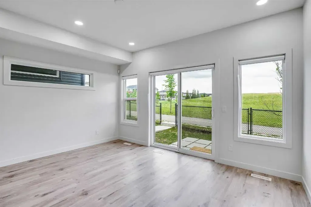 116 Saddlestone Heath NE, #106