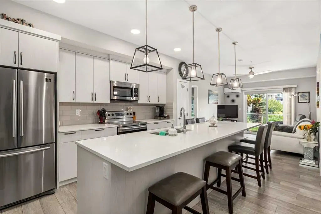 370 Harvest Hills Common NE, #113