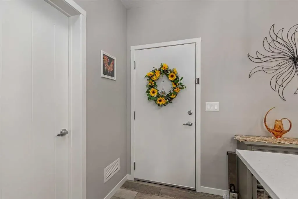 370 Harvest Hills Common NE, #113