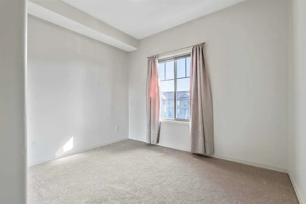 92 Crystal Shores Road, #3415