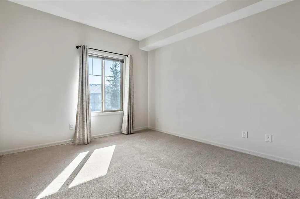92 Crystal Shores Road, #3415
