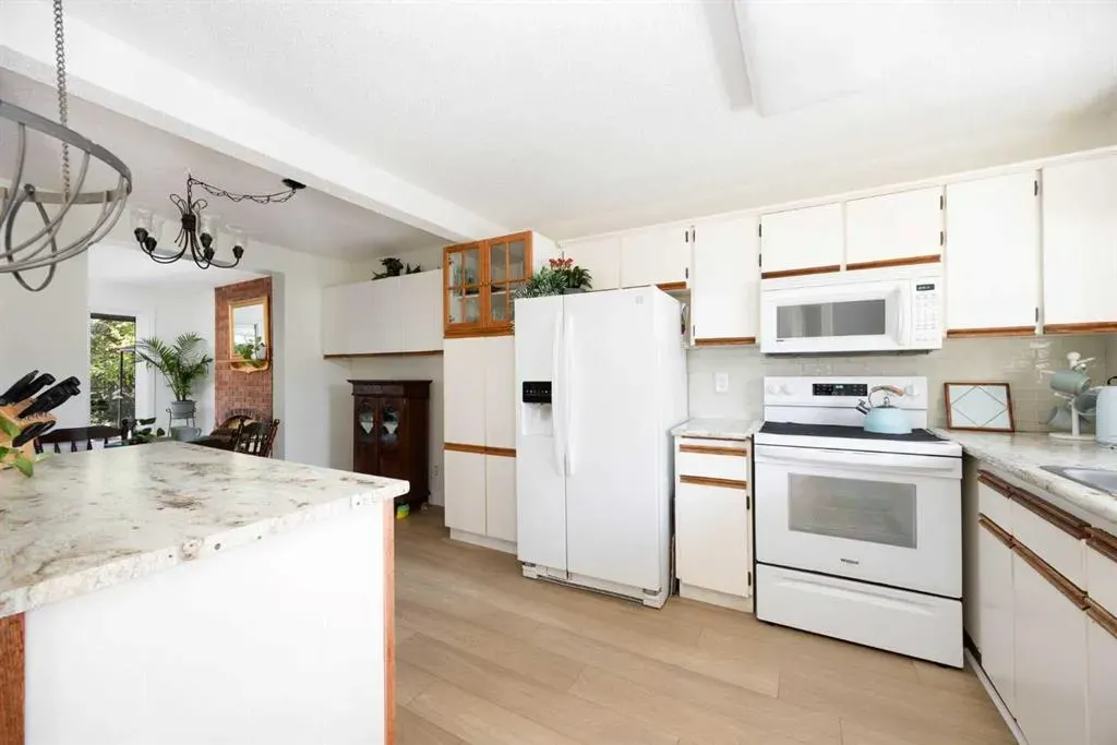 103 Garson