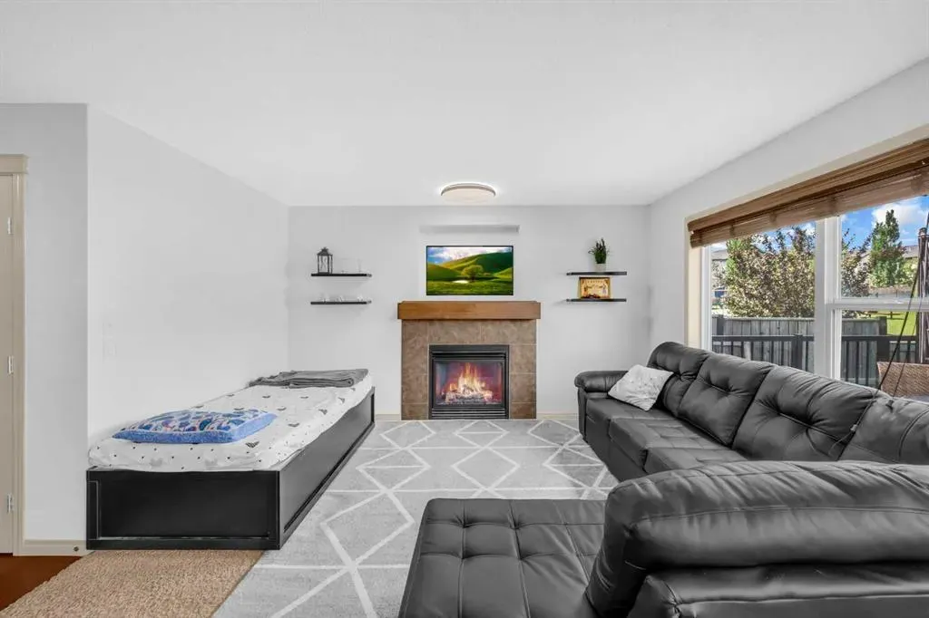 126 Kincora Glen Mews NW