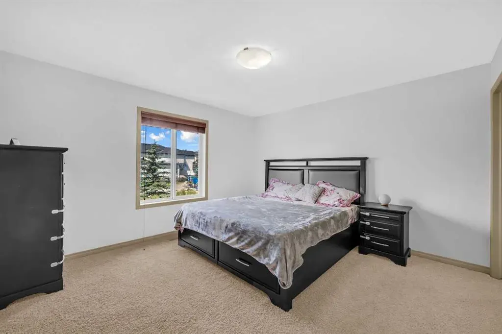 126 Kincora Glen Mews NW