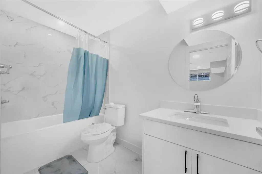 126 Kincora Glen Mews NW
