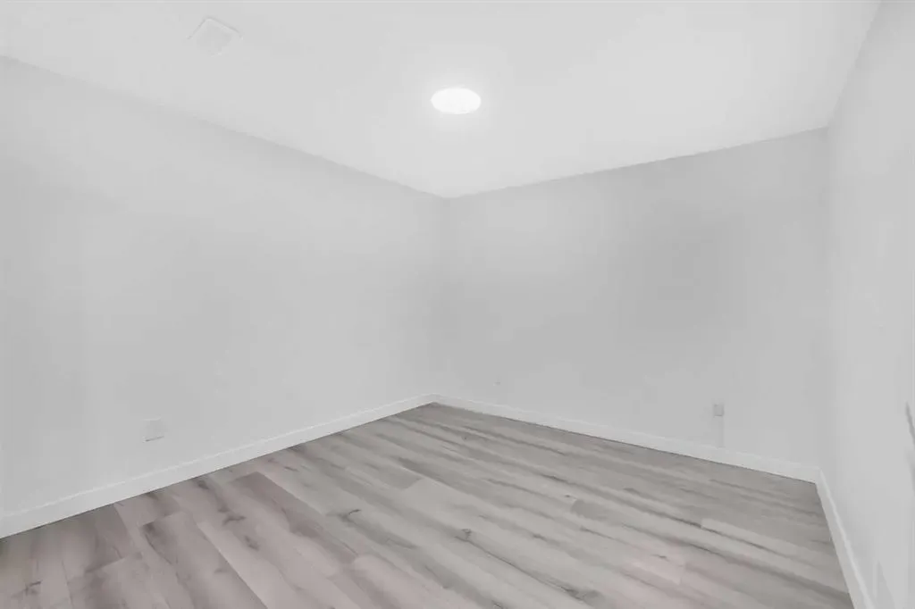 126 Kincora Glen Mews NW