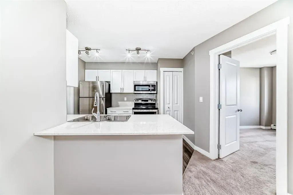 20 Kincora Glen Park NW, #606