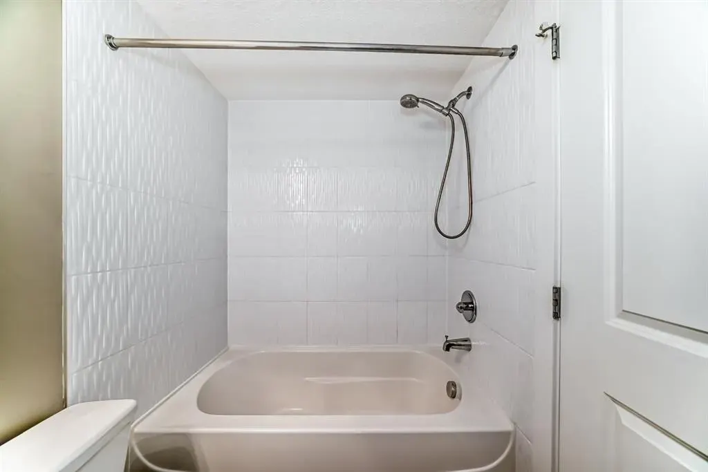 20 Kincora Glen Park NW, #606