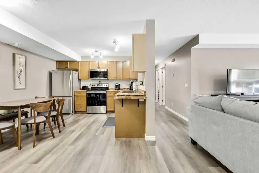 8 Bayside Place, #606