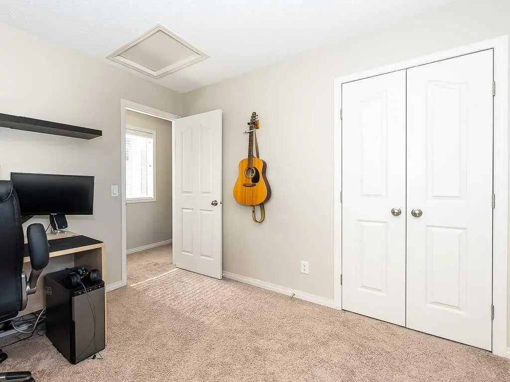 123 Mahogany Grove SE