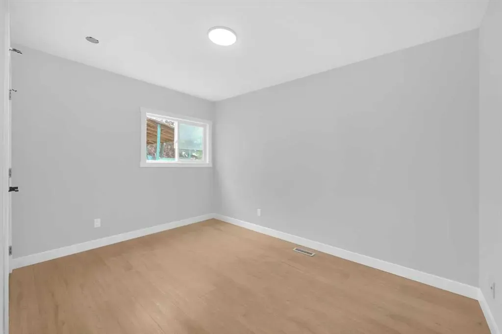219 Falwood Way NE