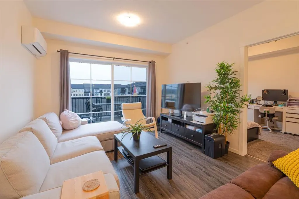 151 Legacy main Street SE, #8414