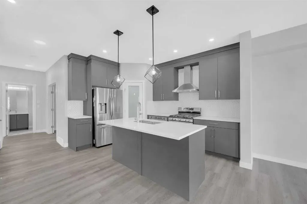 430 Corner Meadows Way NE
