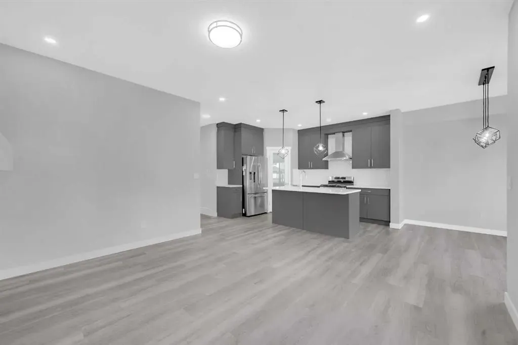 430 Corner Meadows Way NE