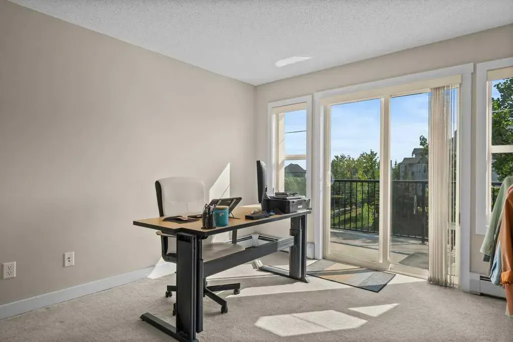 211 Aspen Stone Boulevard SW, #2206
