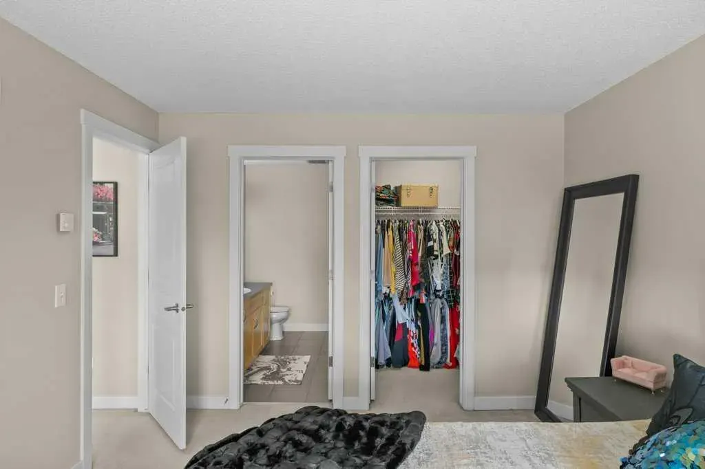 211 Aspen Stone Boulevard SW, #2206
