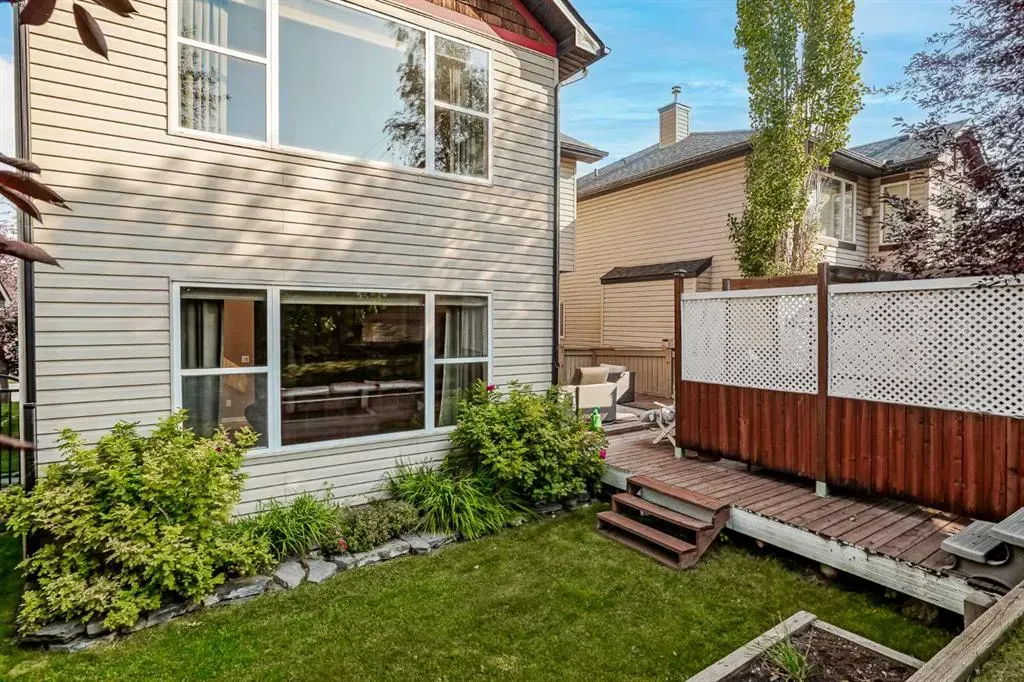 48 Chapala Square SE