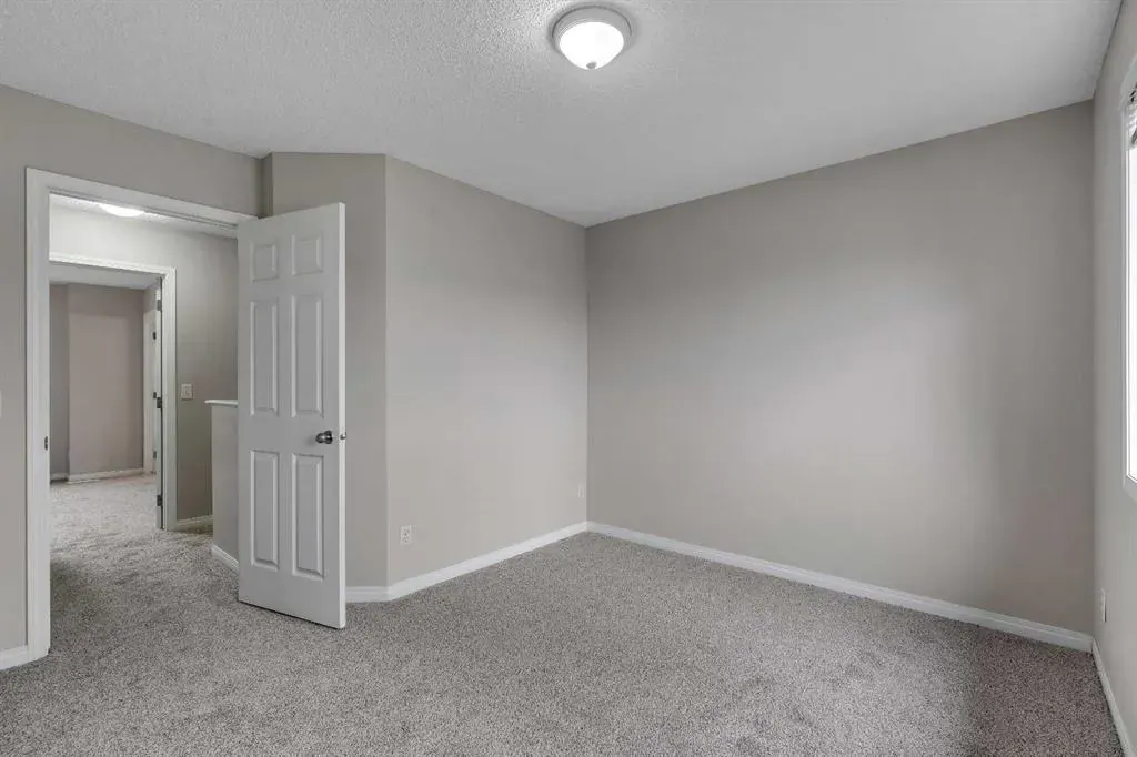 135 Copperfield Lane SE
