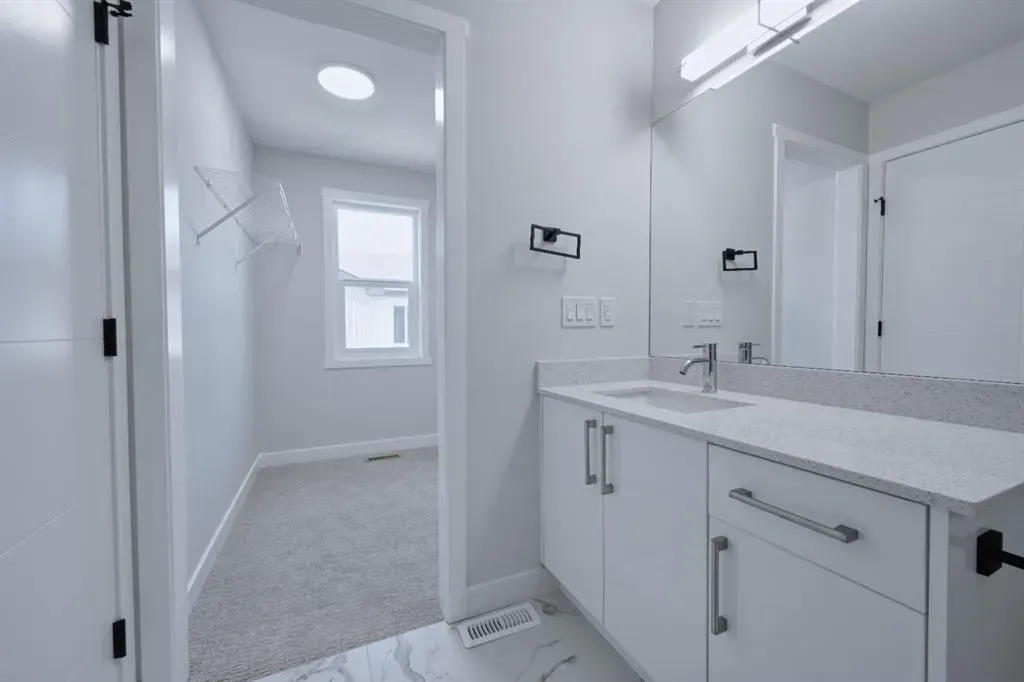 90 corner meadows Manor, #203
