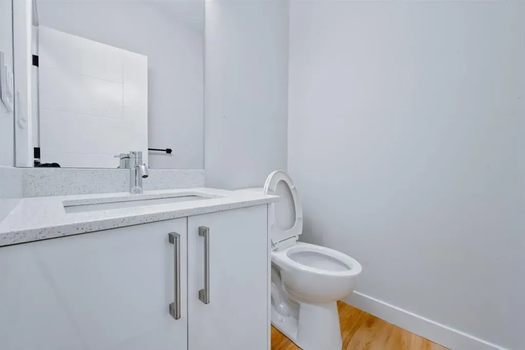 90 corner meadows Manor, #203