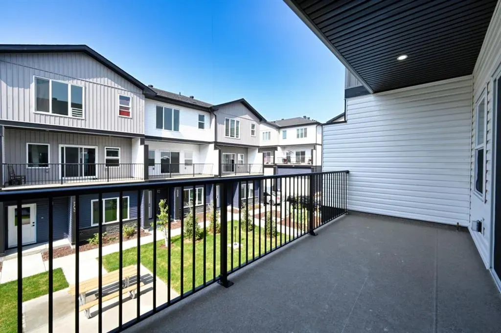 90 corner meadows Manor, #203
