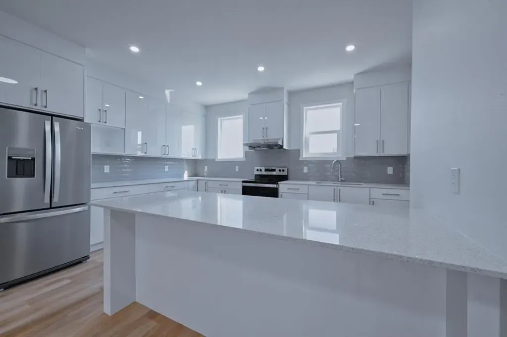 90 corner meadows Manor, #203