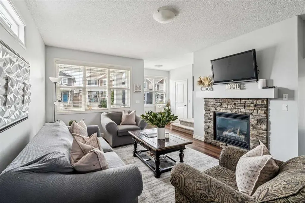 91 River Heights Green