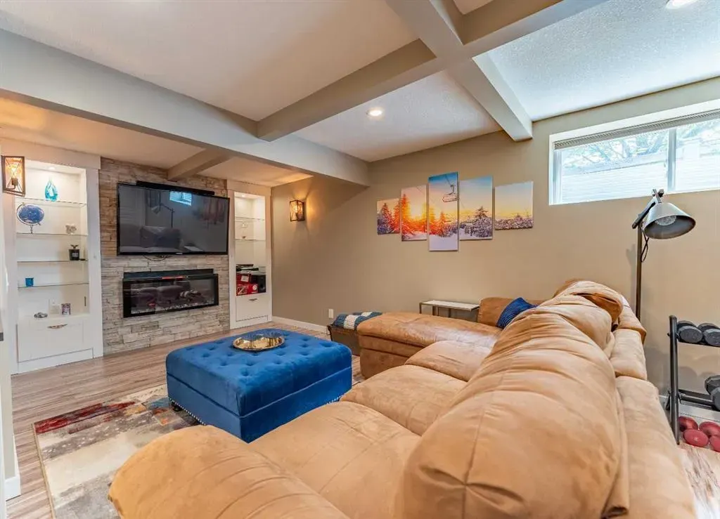 45 Mahogany Pointe SE