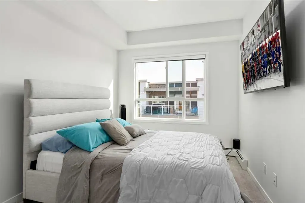 200 Harvest Hills Place NE, #411