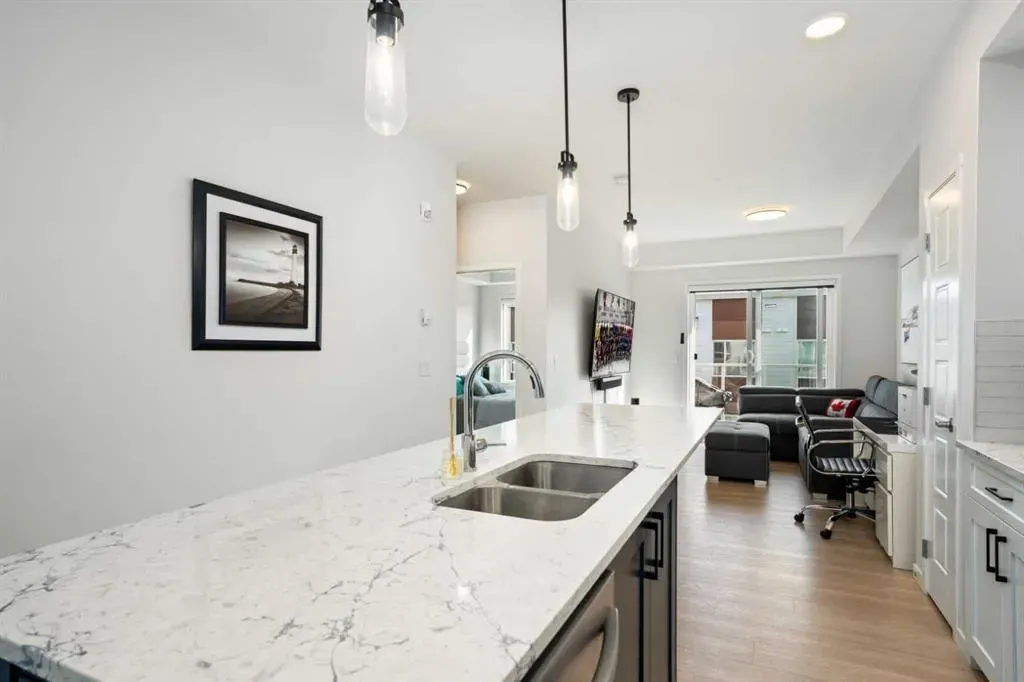 200 Harvest Hills Place NE, #411