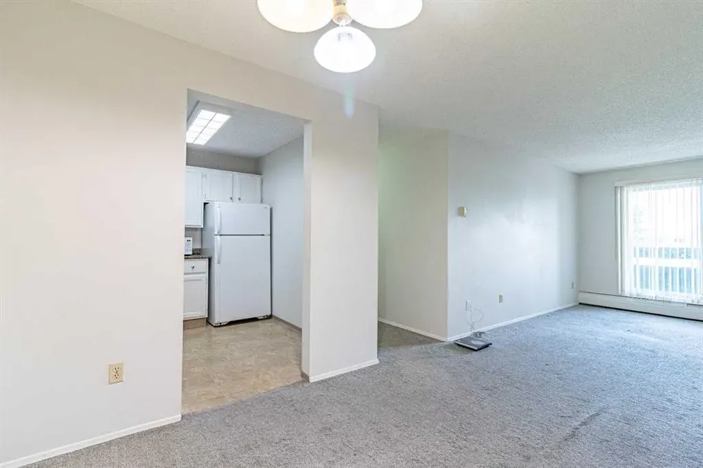 315 Southampton Drive SW, #6202