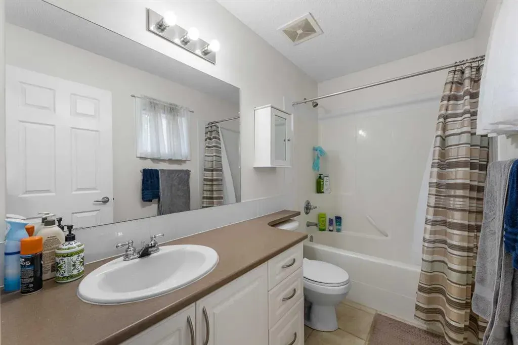 27 Cedarwood Lane SW