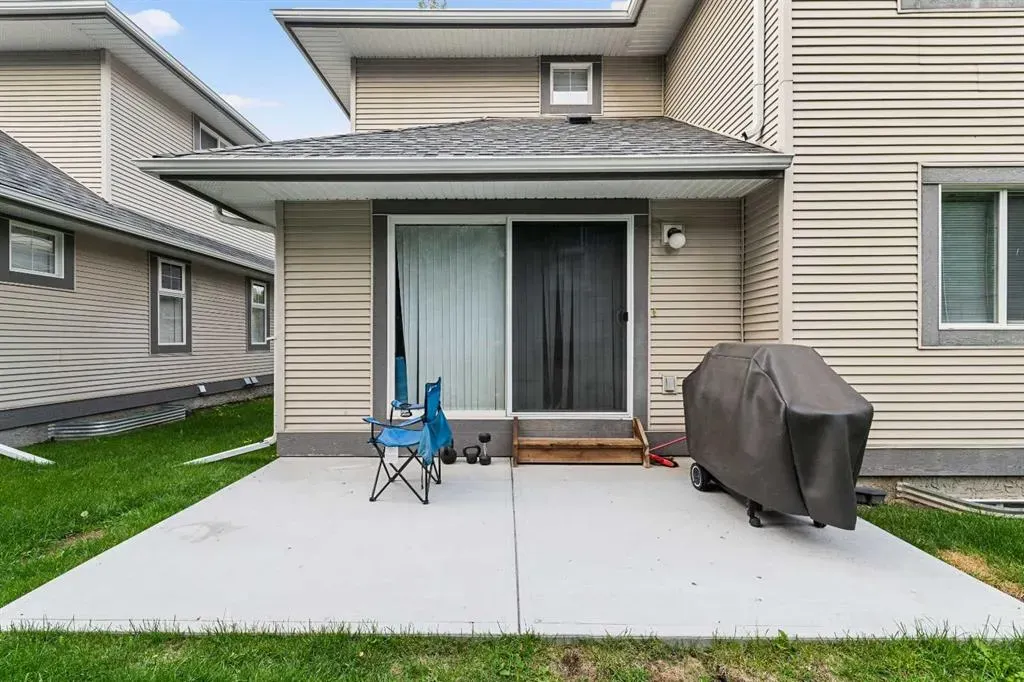 27 Cedarwood Lane SW