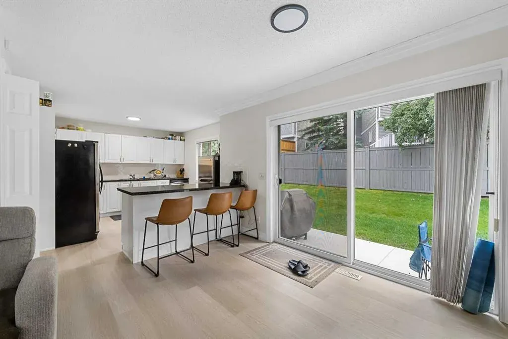 27 Cedarwood Lane SW