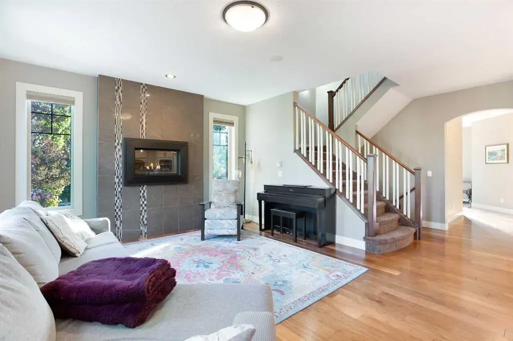102 Cooperstown Lane SW
