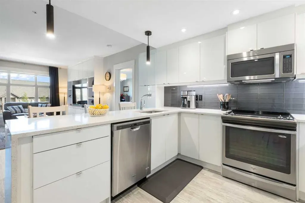 15 Aspenmont Heights SW, #227