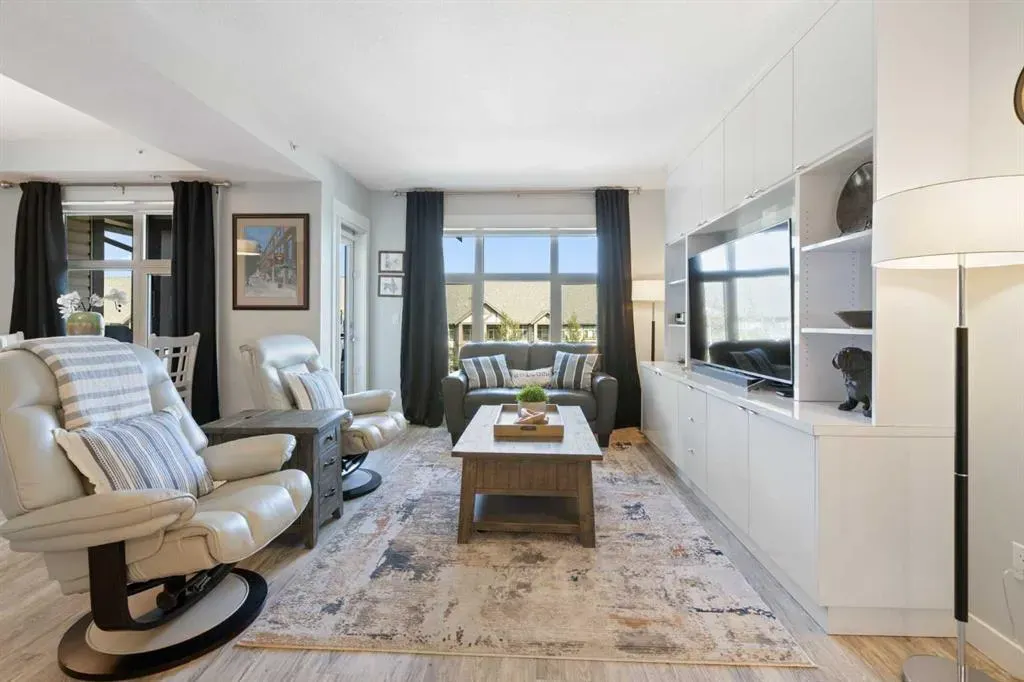 15 Aspenmont Heights SW, #227