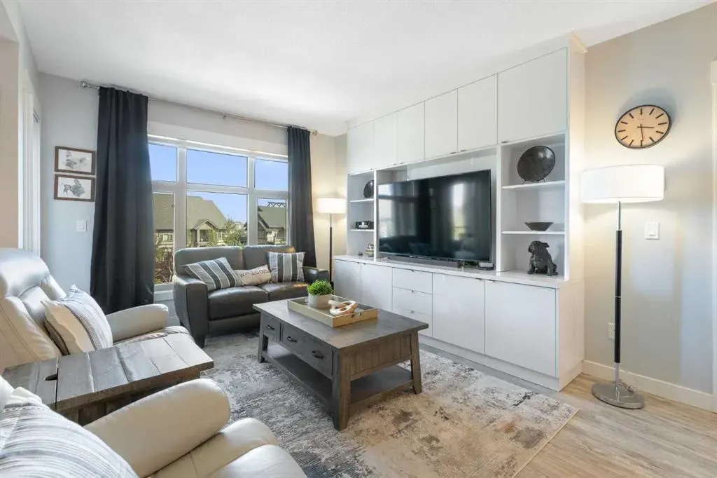 15 Aspenmont Heights SW, #227