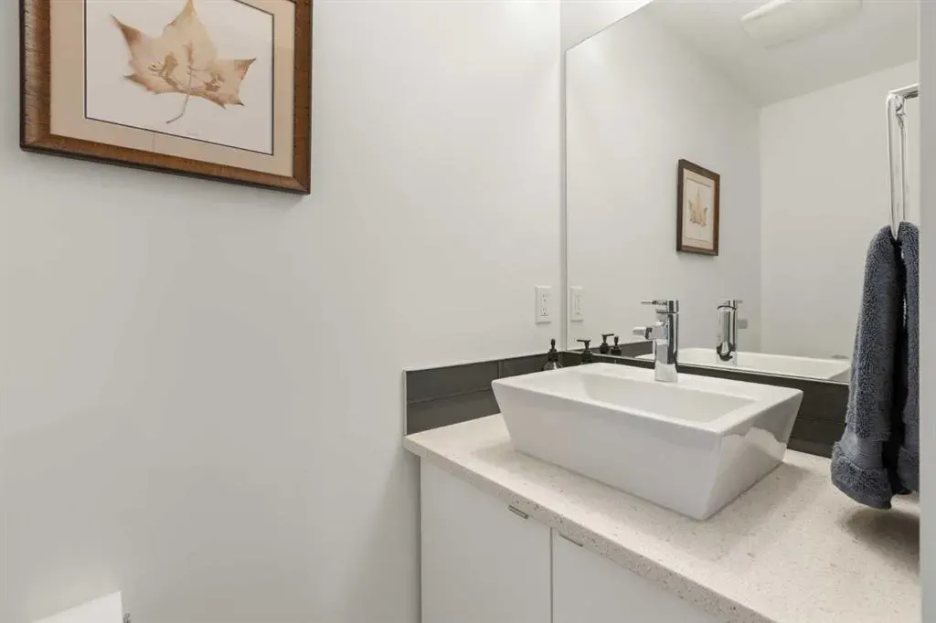 15 Aspenmont Heights SW, #227