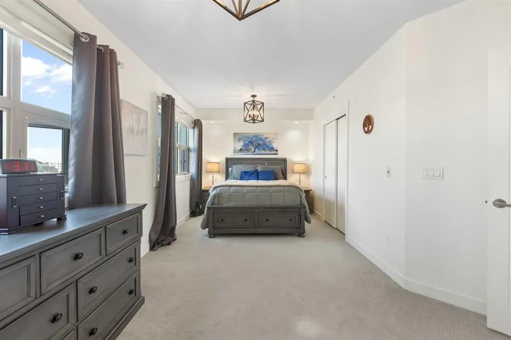 15 Aspenmont Heights SW, #227