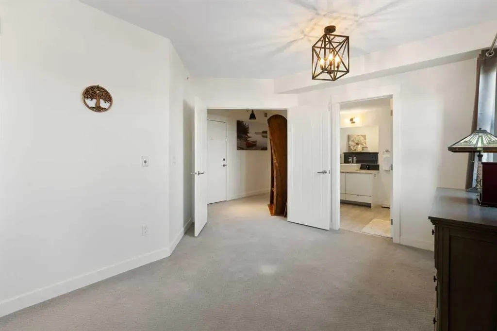 15 Aspenmont Heights SW, #227